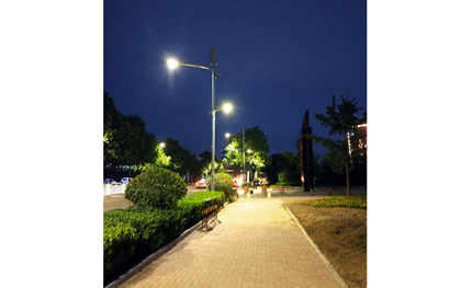 華體這兩款智慧路燈亮相青島，為2018上合組織峰會(huì)獻(xiàn)禮